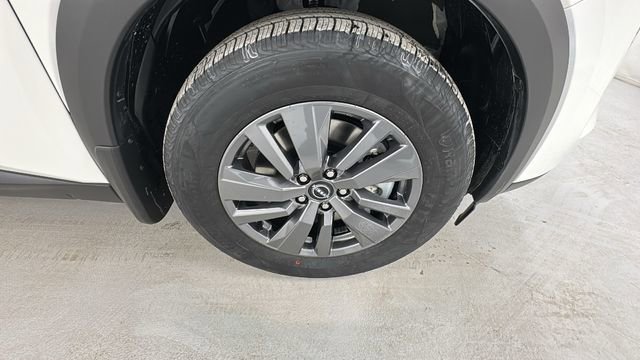 New 2026 Nissan Pathfinder S image 9