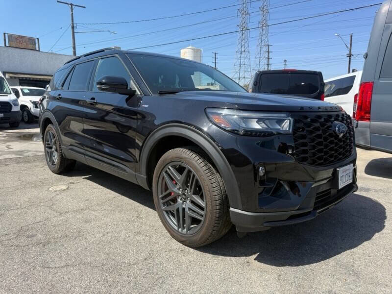 Used 2025 Ford Explorer ST-Line w/ ST-Line Street Pack