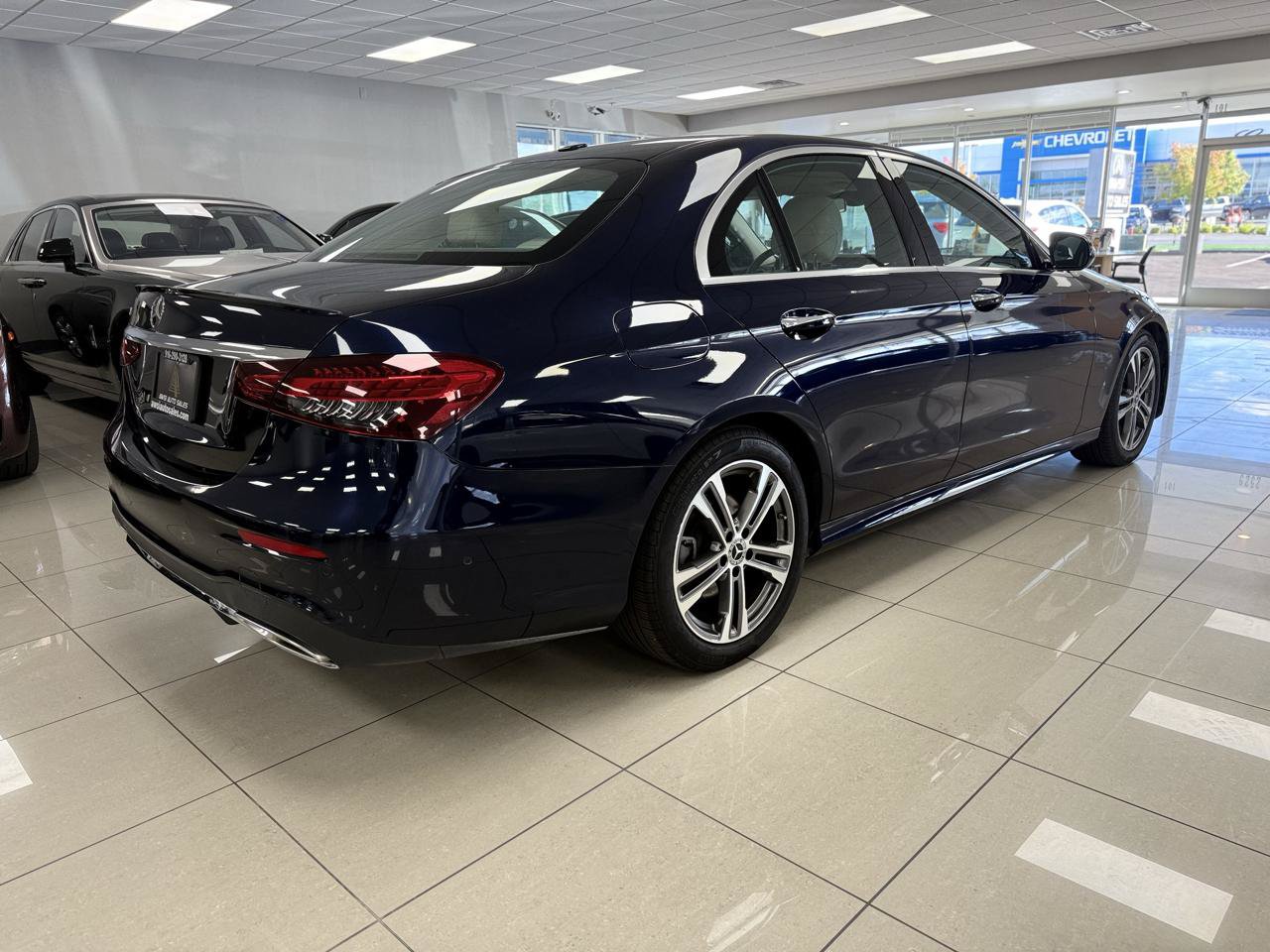 Used 2022 Mercedes-Benz E 350 Sedan w/ Driver Assistance Package image 6