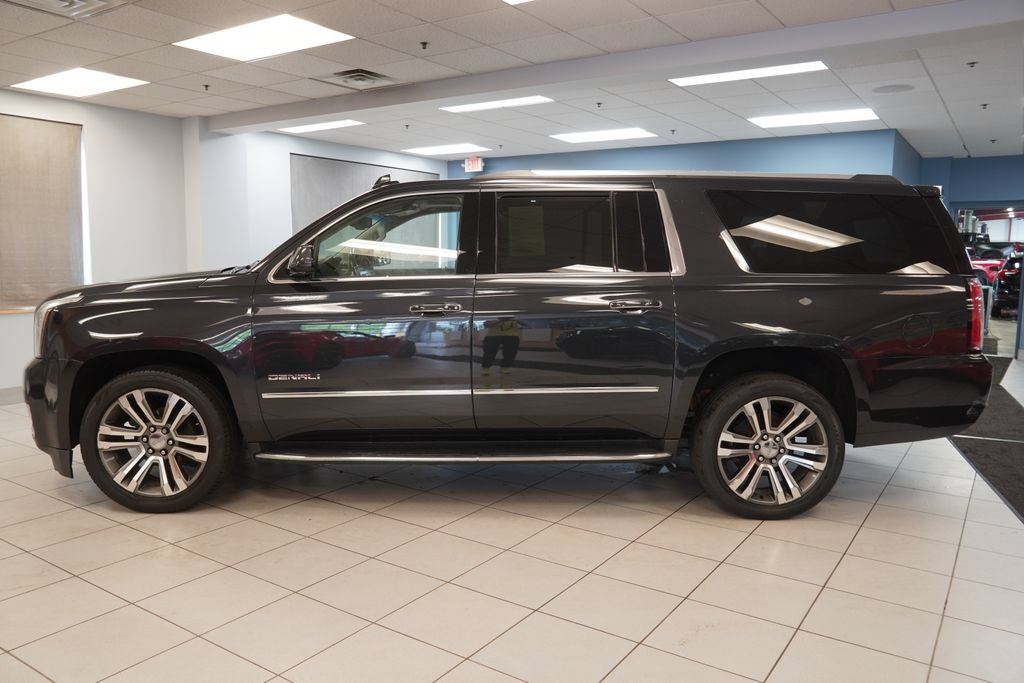 Used 2020 GMC Yukon XL Denali w/ Open Road Package AWD/4WD image 2