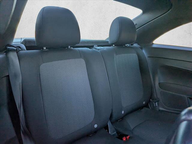 Used 2014 Volkswagen Beetle 2.5 image 18