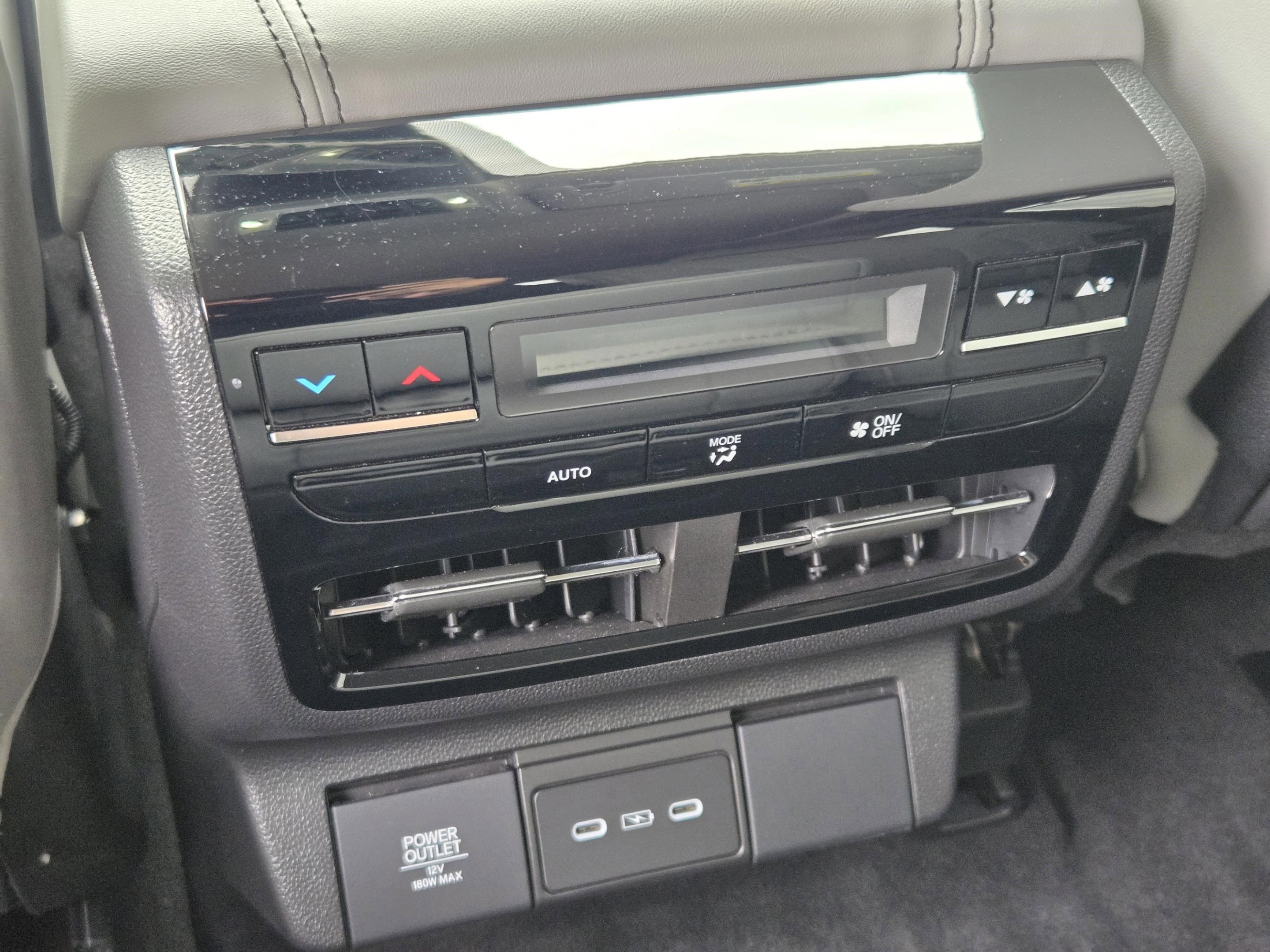 Certified 2026 Acura MDX w/ Technology Package image 24