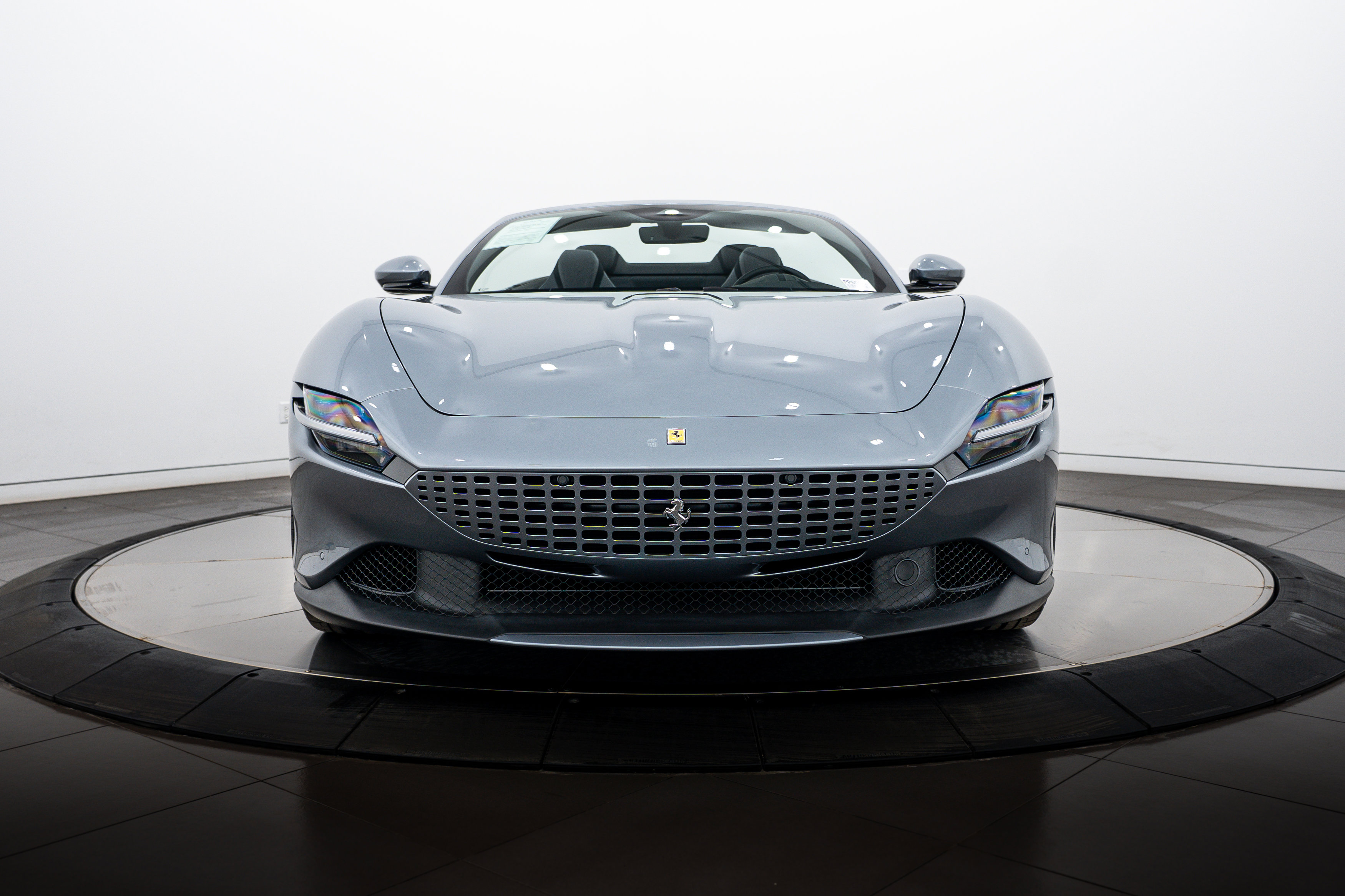 Used 2025 Ferrari Roma Spider image 10