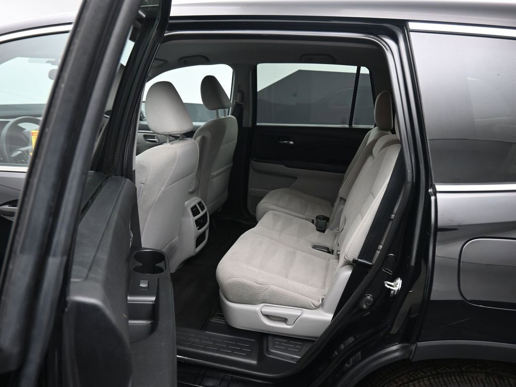 Used 2017 Honda Pilot LX image 29