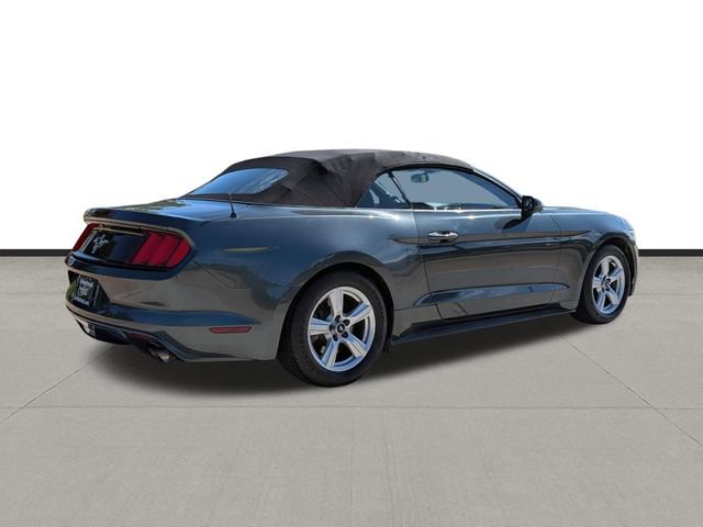 Used 2016 Ford Mustang Convertible image 5
