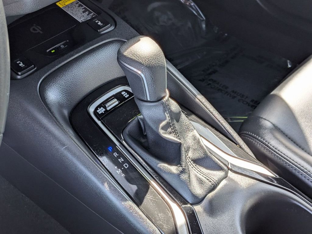 Used 2025 Toyota Corolla XSE image 25