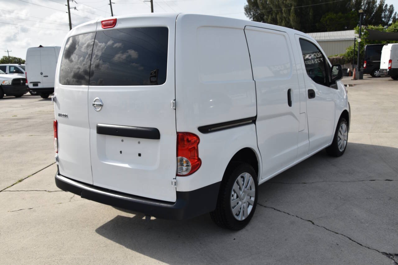 Used 2017 Nissan NV200 S w/ Back Door Glass Package FWD image 7