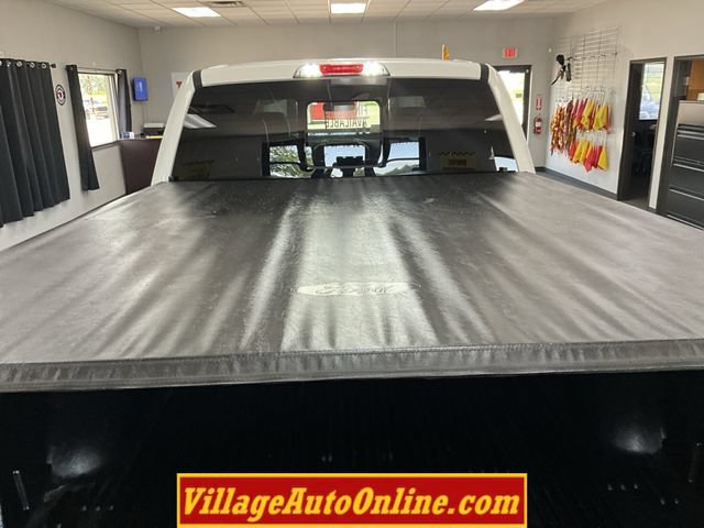 Used 2016 Ford F150 Platinum w/ Equipment Group 701A Luxury AWD/4WD image 33