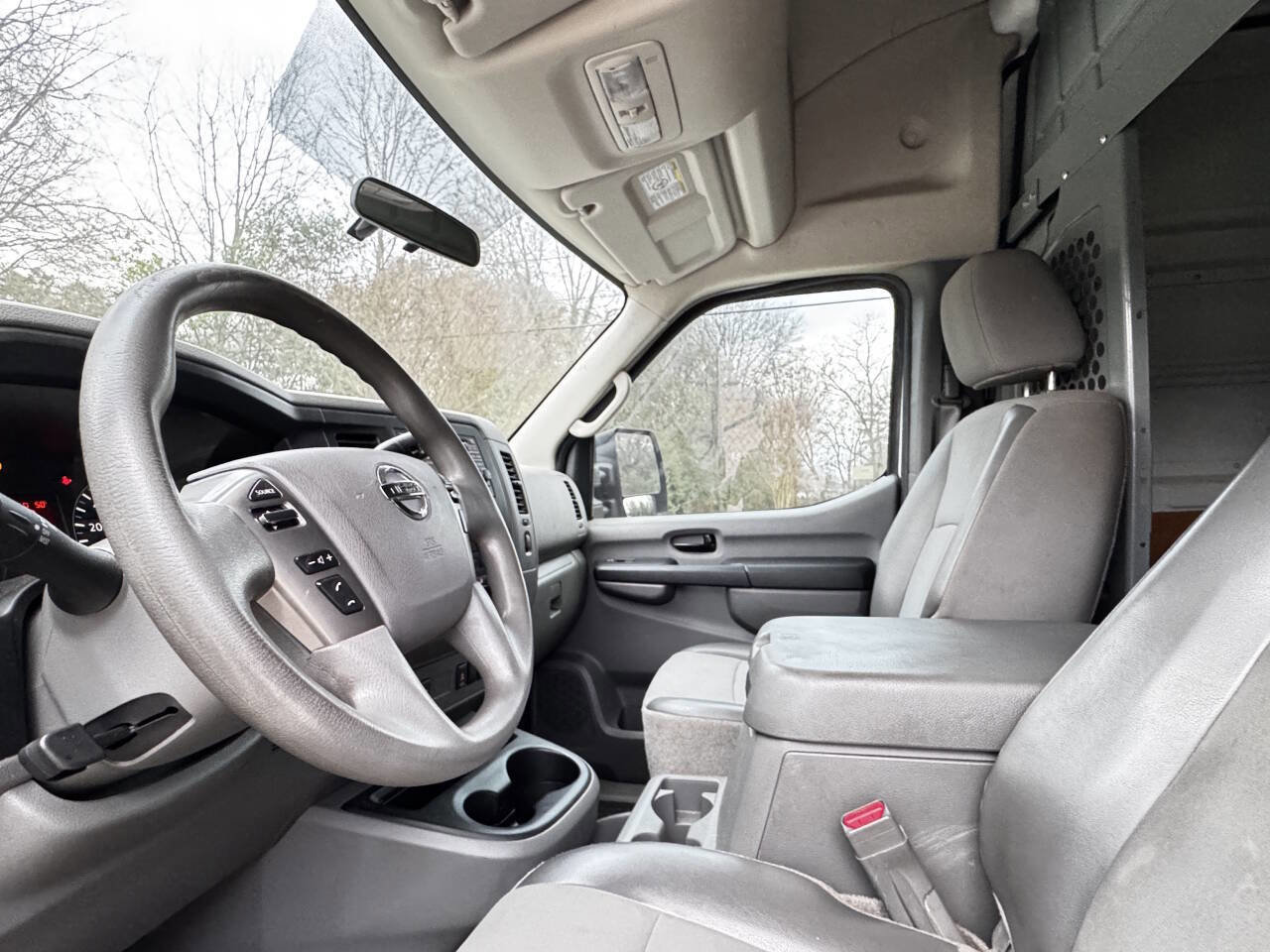 Used 2013 Nissan NV 3500 SV w/ Technology Pkg image 7
