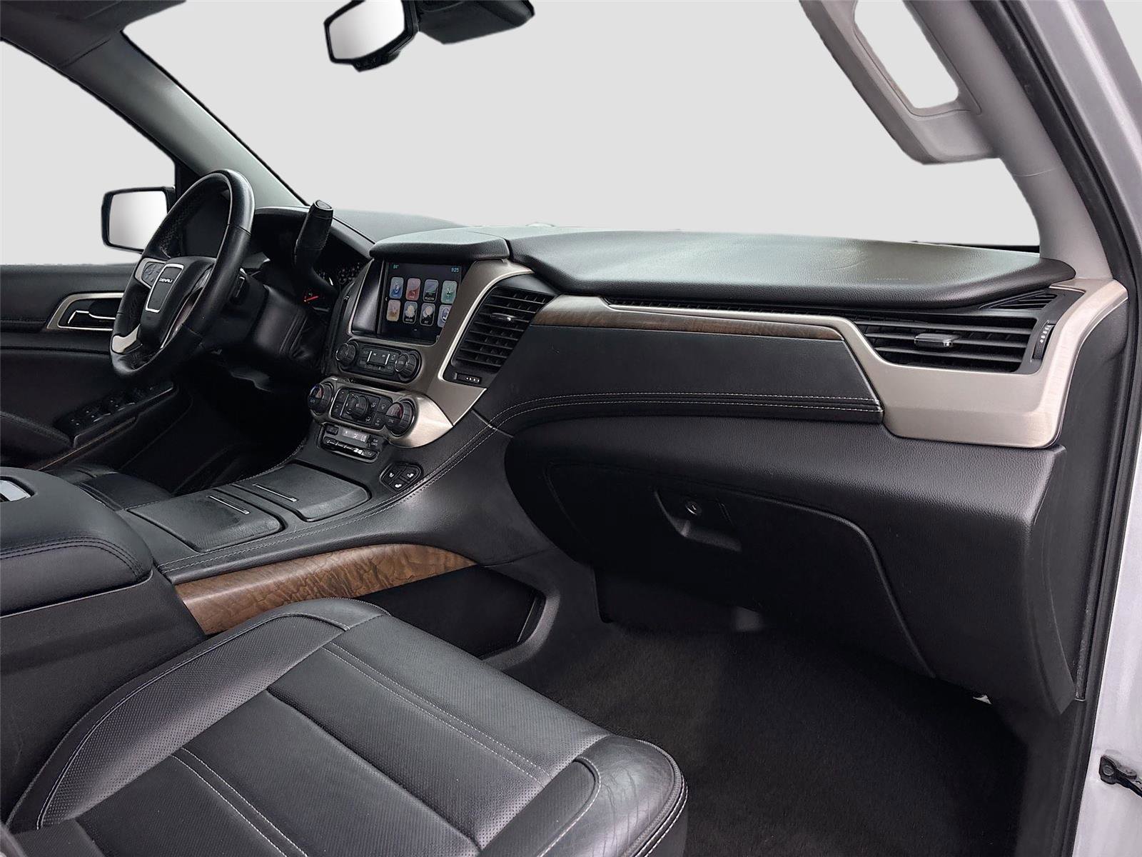 Used 2018 GMC Yukon Denali RWD image 35