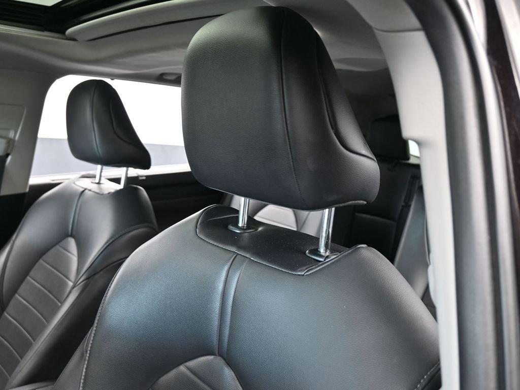 Used 2021 Toyota Highlander XLE image 16