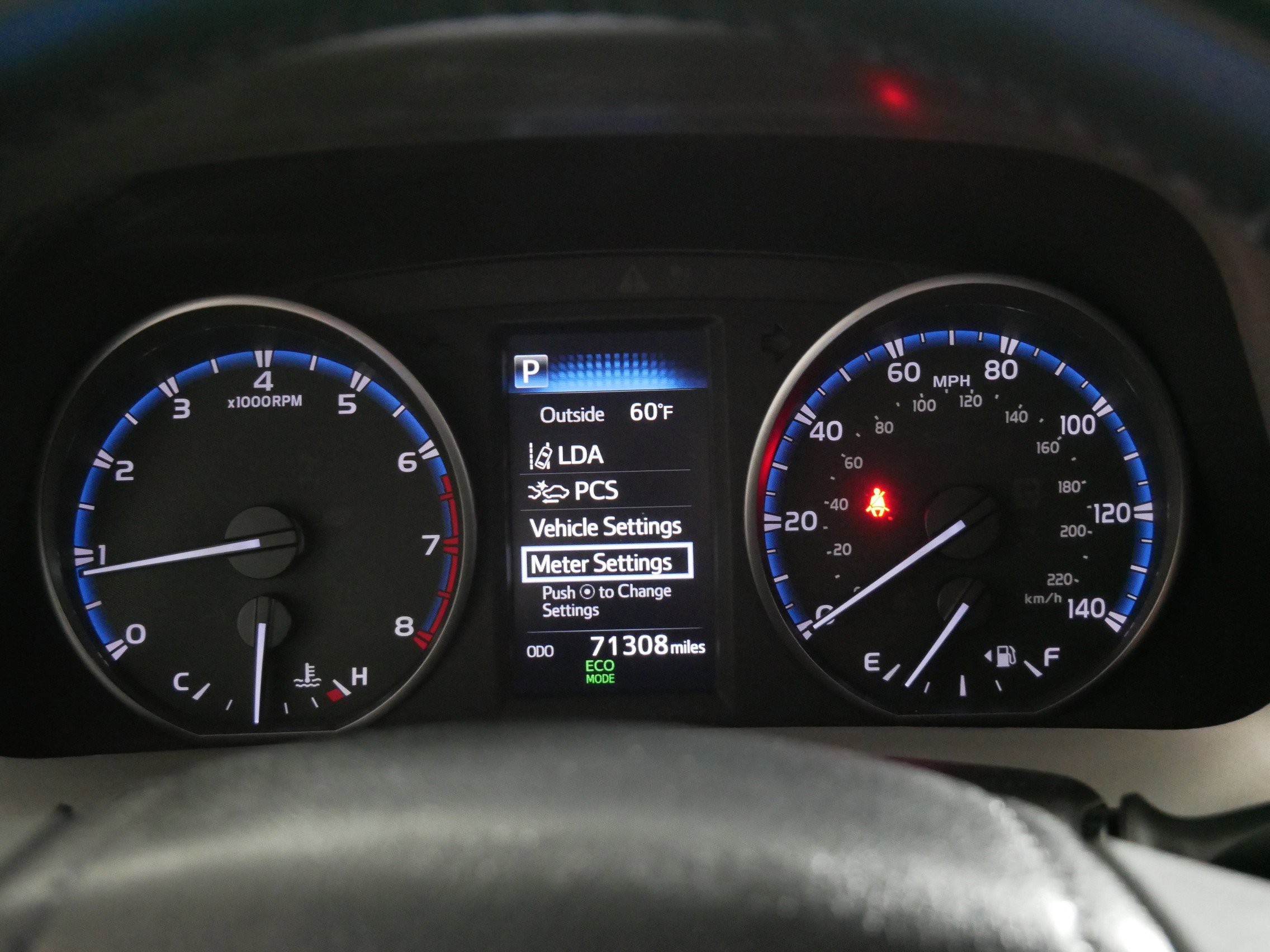 Used 2018 Toyota RAV4 XLE image 21