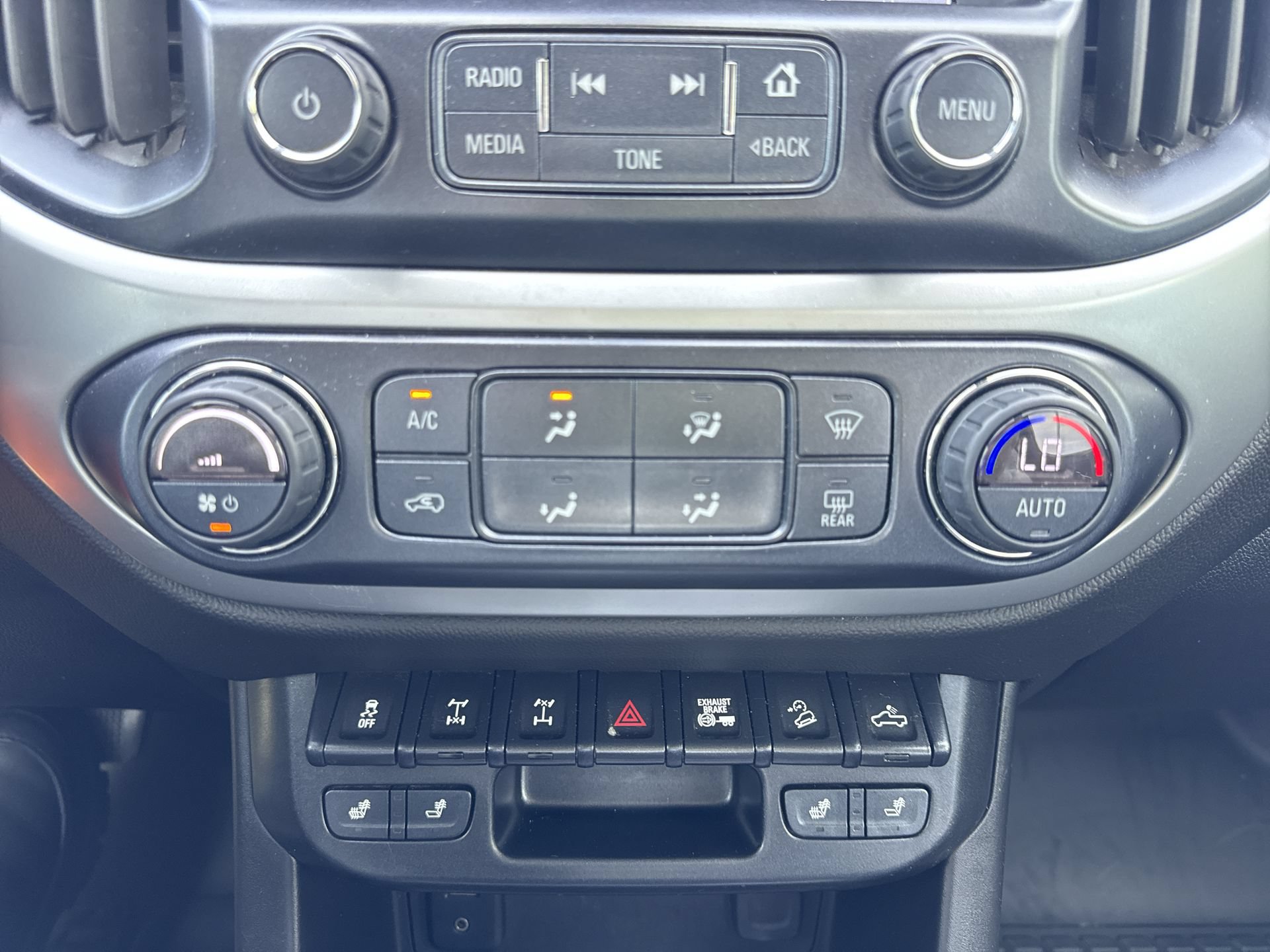 Used 2018 Chevrolet Colorado ZR2 AWD/4WD image 18
