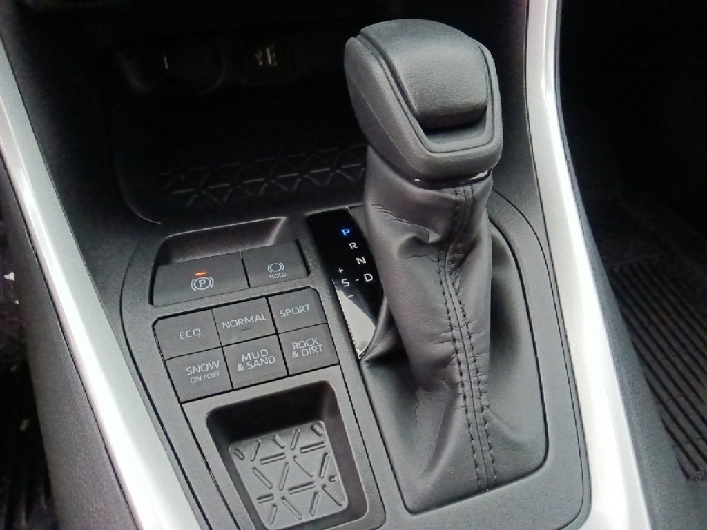 New 2025 Toyota RAV4 LE image 23