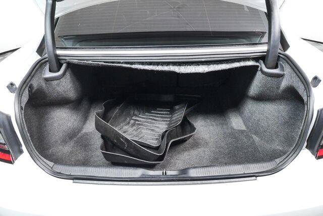 Used 2021 Dodge Charger SXT w/ Leather Interior Group RWD image 27