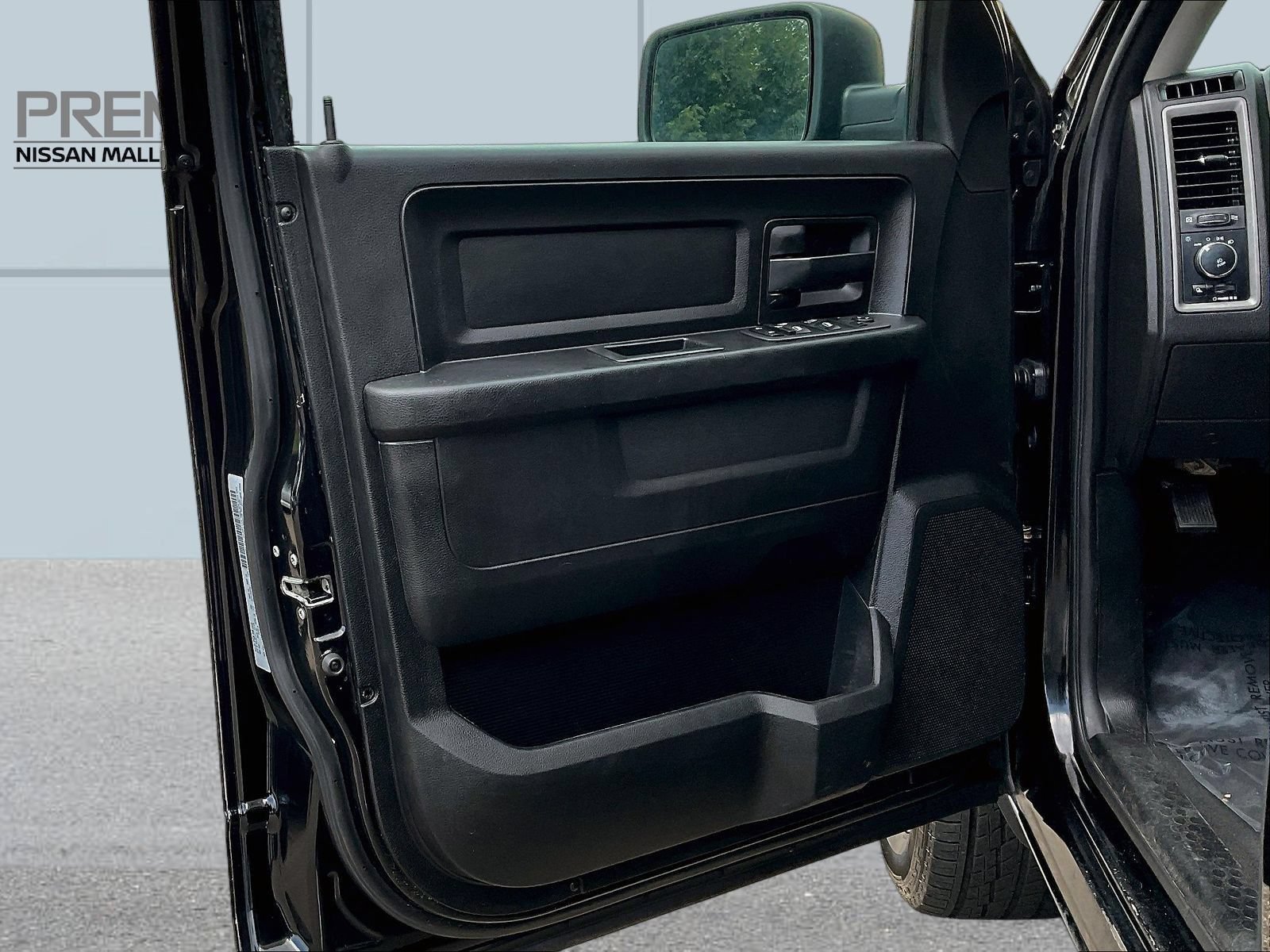Used 2019 RAM 1500 Tradesman w/ Tradesman SXT Package RWD image 22