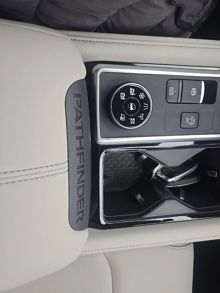 New 2026 Nissan Pathfinder SL image 20