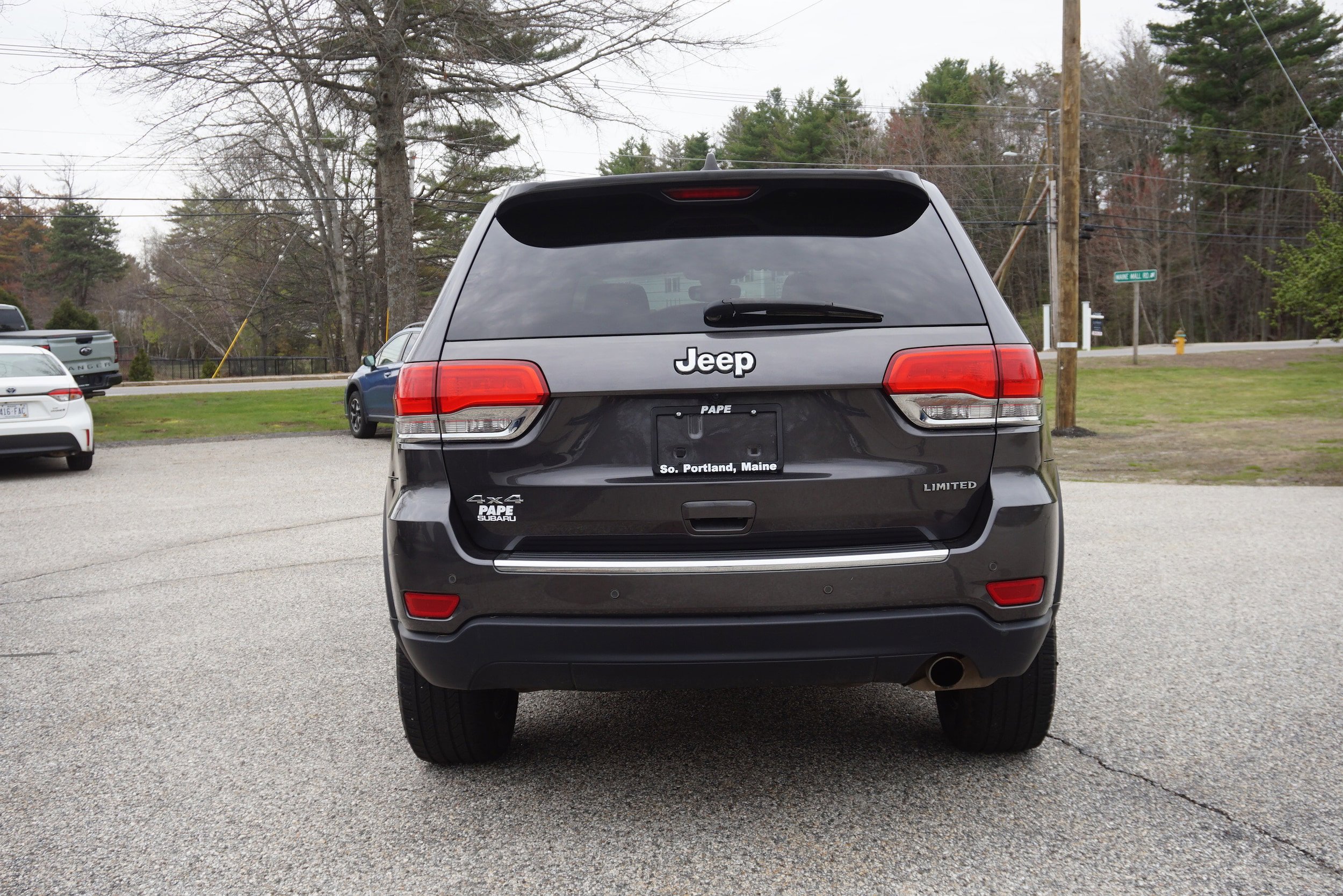 Used 2019 Jeep Grand Cherokee Limited AWD/4WD image 6