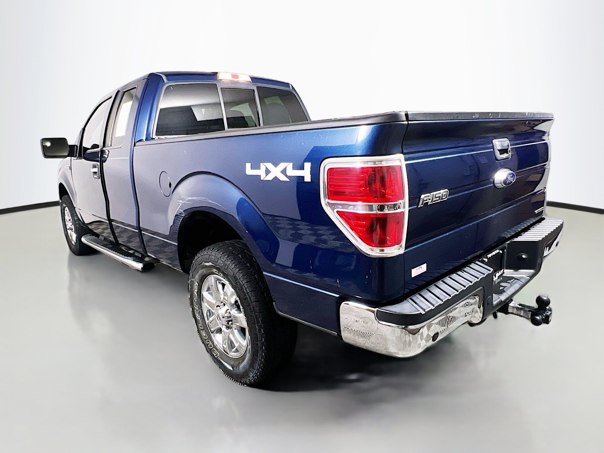 Used 2014 Ford F150 XLT w/ Equipment Group 302A Luxury AWD/4WD image 8