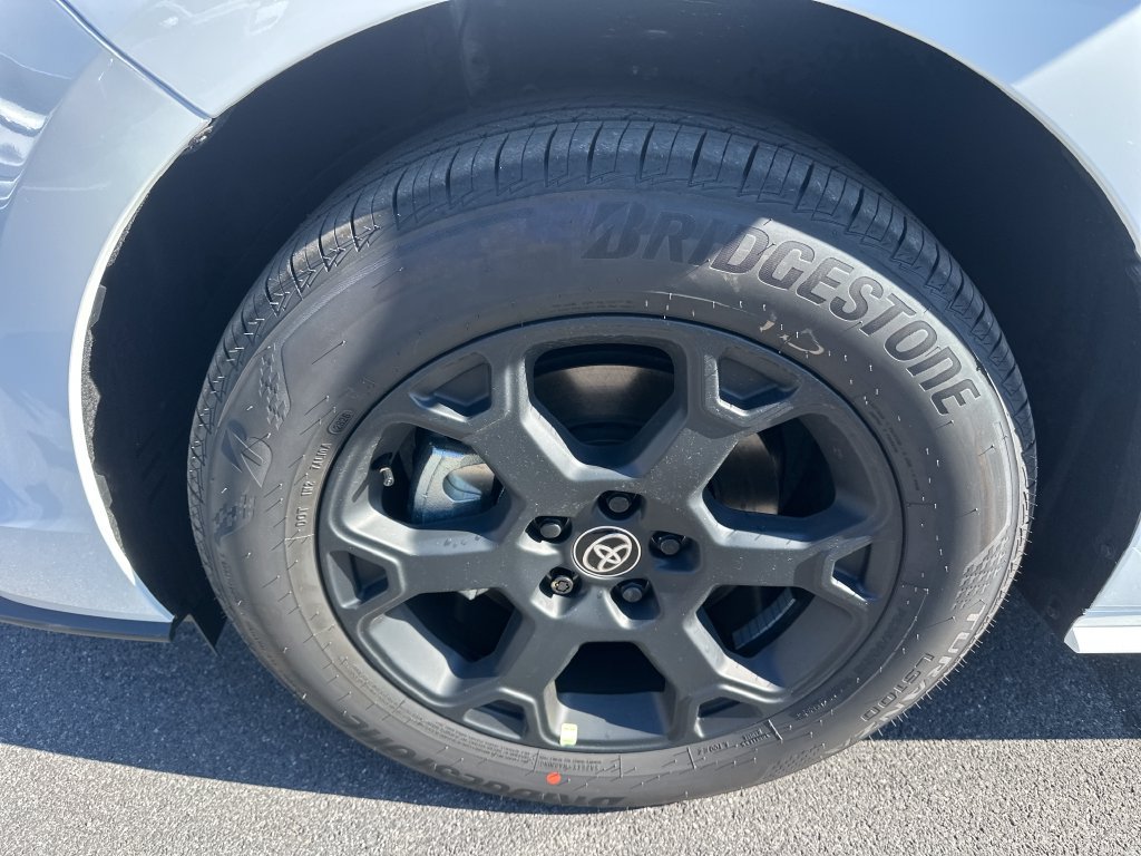 New 2026 Toyota Sienna XLE Woodland Edition AWD/4WD image 13