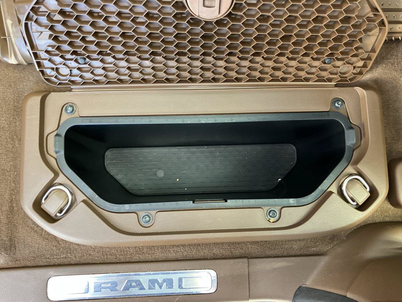 Used 2020 RAM 1500 Laramie AWD/4WD image 37