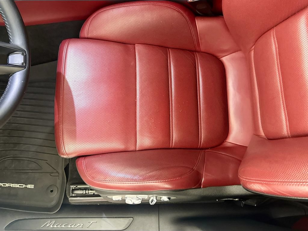Used 2023 Porsche Macan Turbo AWD/4WD image 20