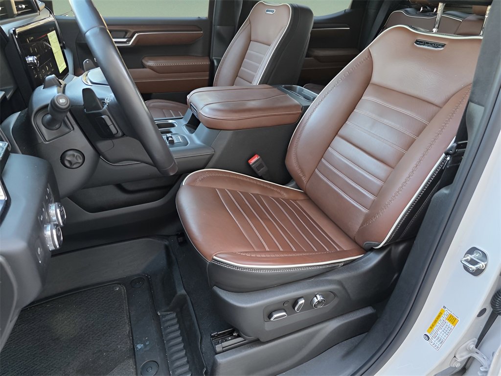 Used 2023 GMC Sierra 1500 Denali Ultimate image 12