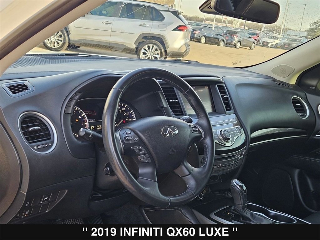 Used 2019 INFINITI QX60 Luxe w/ Essential Package image 13
