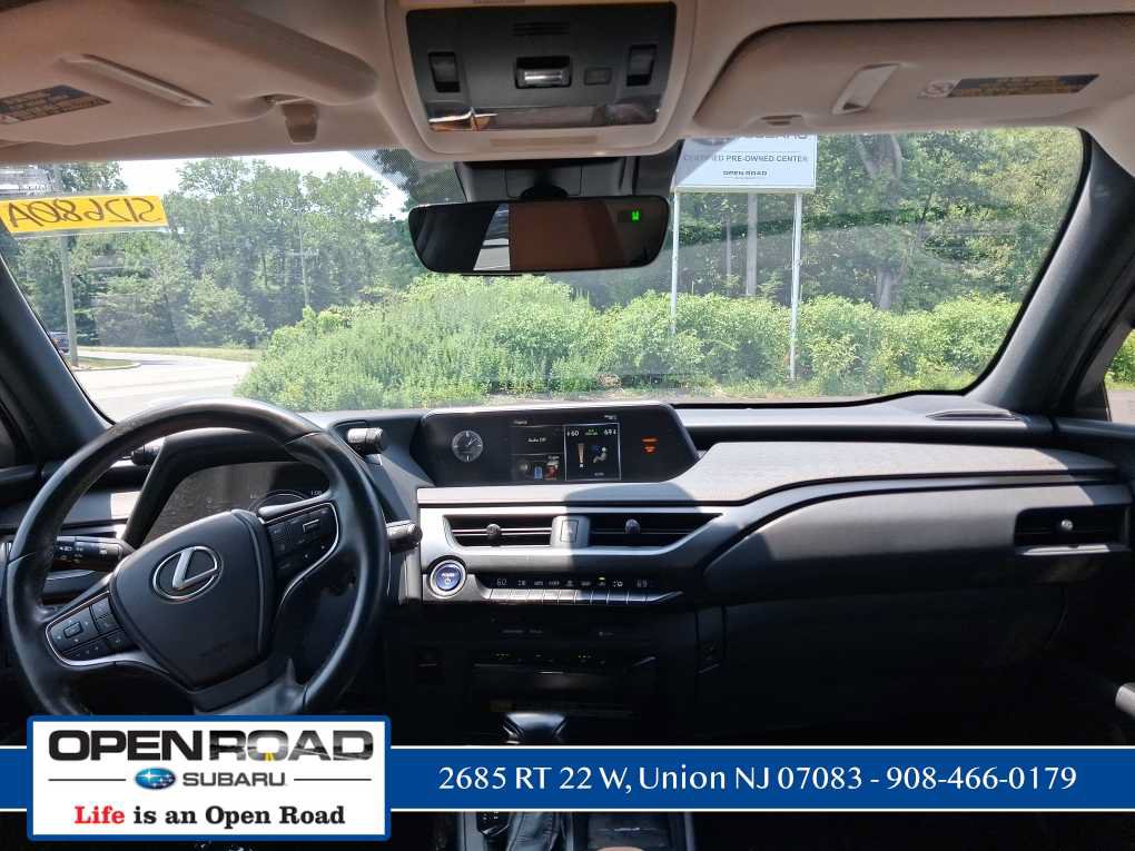 Used 2021 Lexus UX 250h w/ Premium Package AWD/4WD image 18