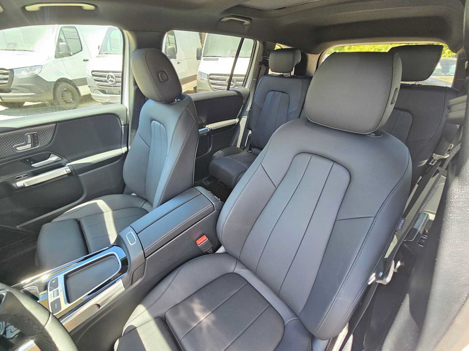New 2026 Mercedes-Benz GLB 250 image 21