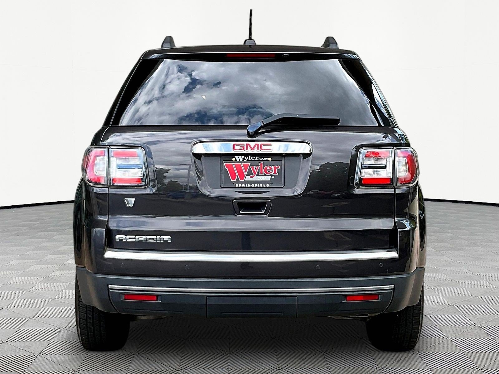 Used 2016 GMC Acadia SLE FWD image 5