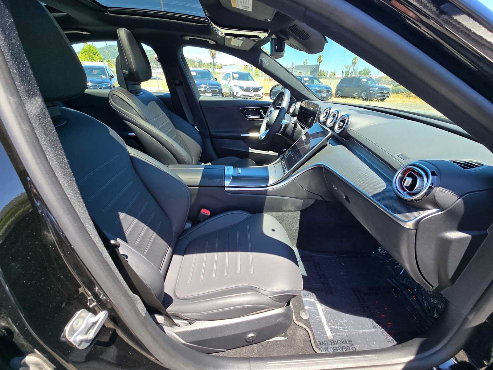 Used 2024 Mercedes-Benz C 300 Sedan image 11