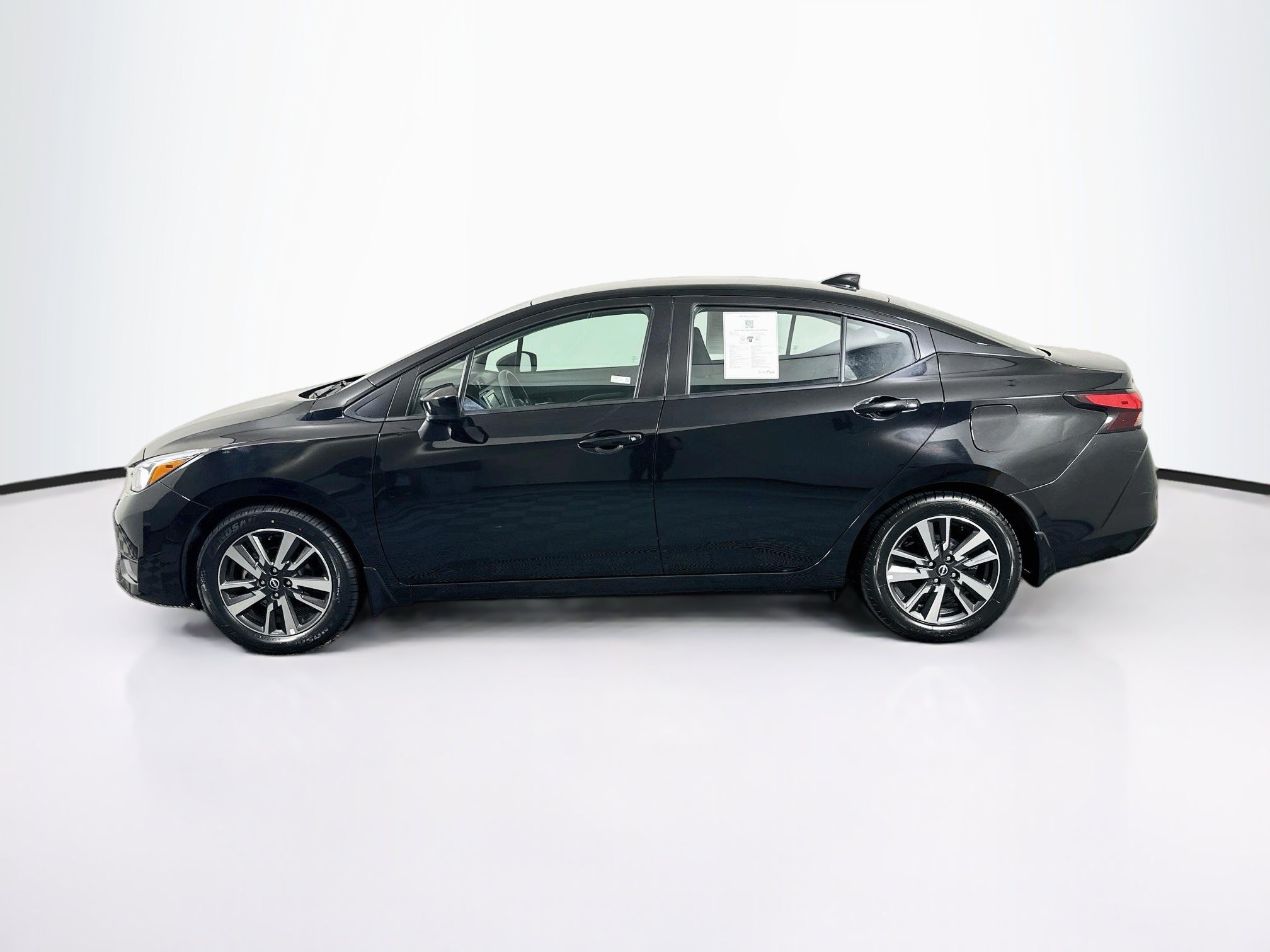 Used 2024 Nissan Versa SV w/ Trunk Package FWD image 4
