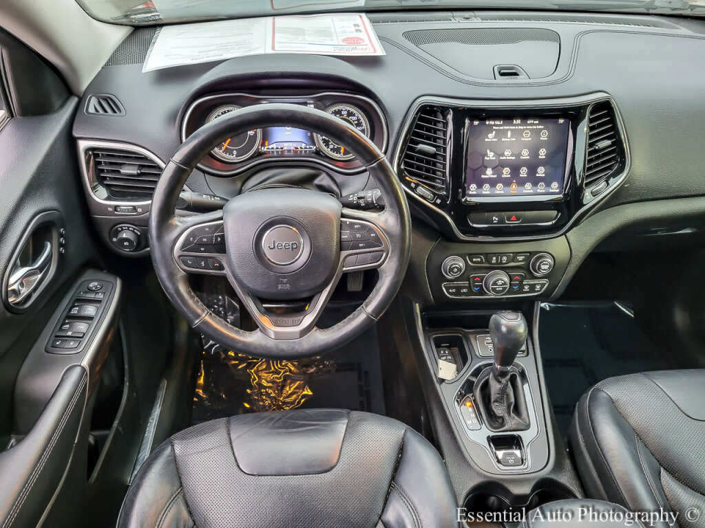Used 2019 Jeep Cherokee Limited image 14