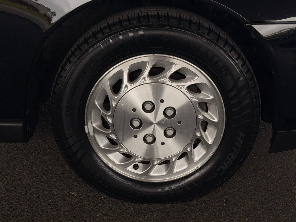 Used 2001 Saturn L-Series L200 FWD image 58