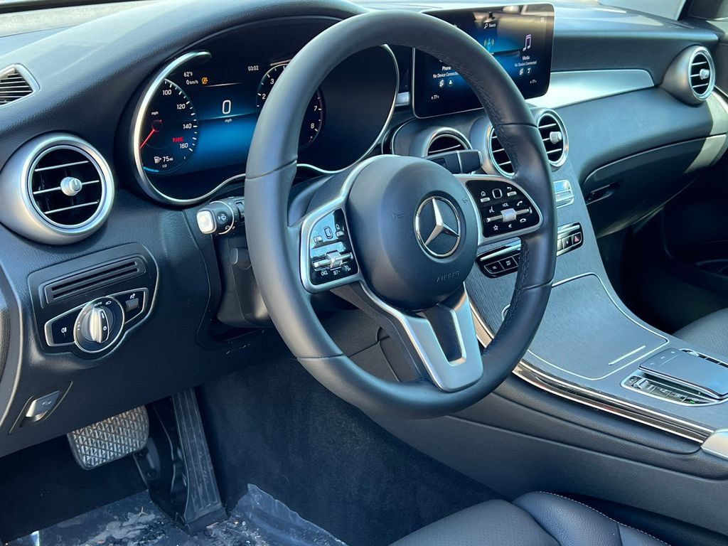 Used 2022 Mercedes-Benz GLC 300 4MATIC w/ Premium Package Lite image 16