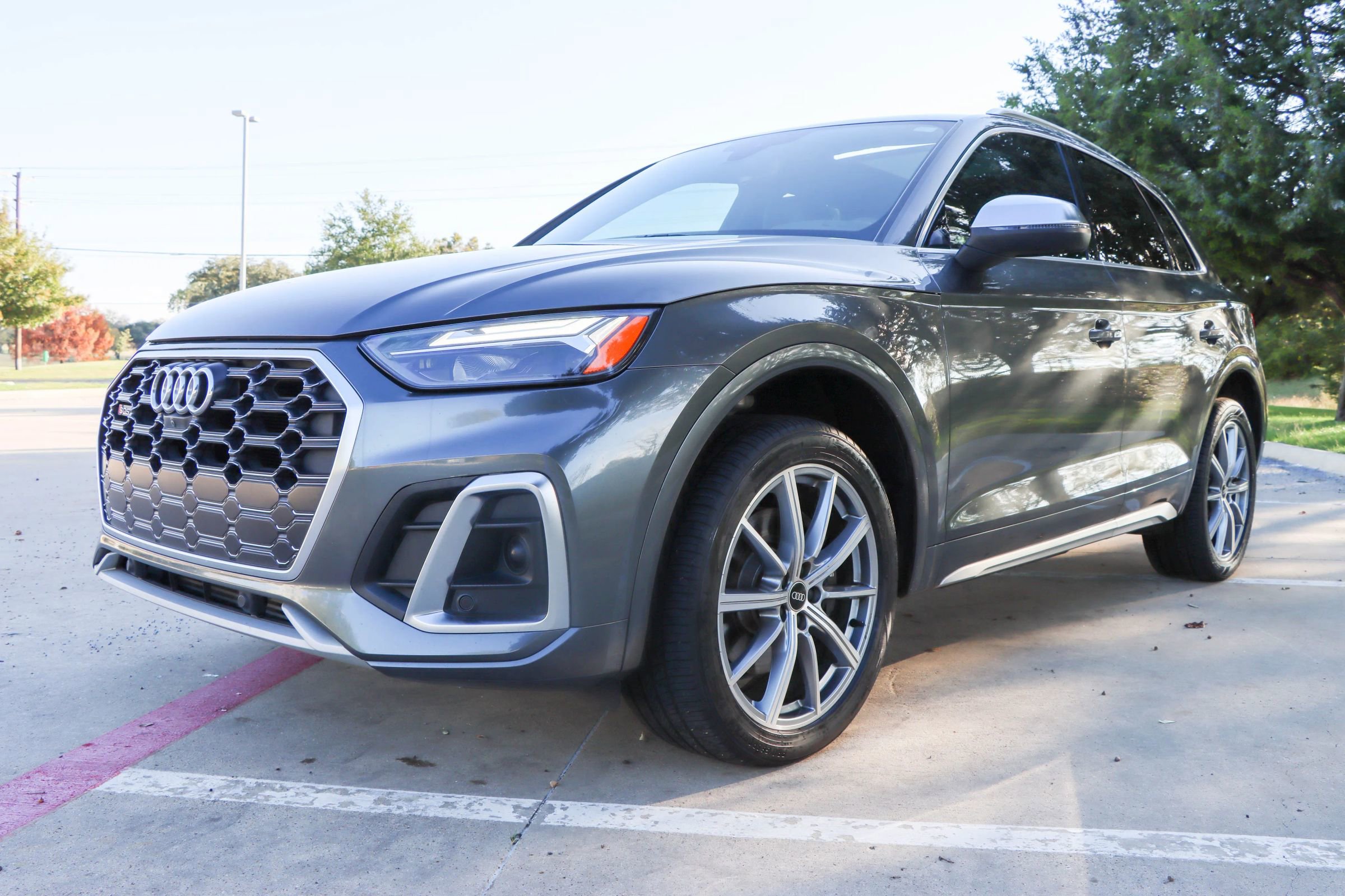 Used 2021 Audi SQ5 Premium Plus w/ Premium Plus Package image 3