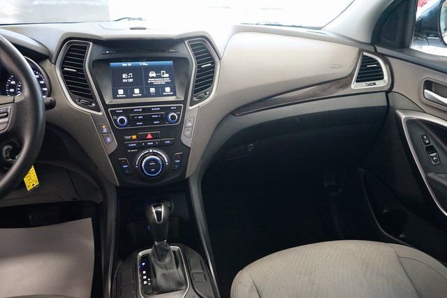 Used 2017 Hyundai Santa Fe Sport image 9