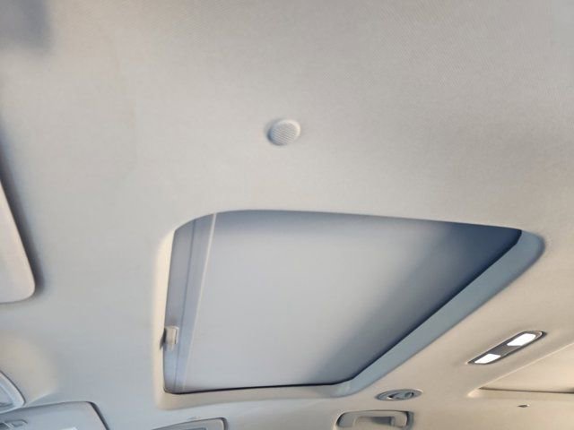 Used 2020 Chevrolet Traverse Premier w/ Redline Edition image 26