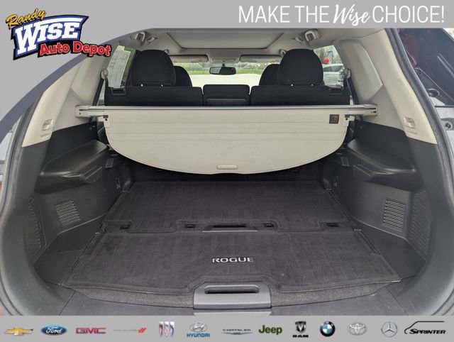 Used 2015 Nissan Rogue SV w/ SV Premium Package AWD/4WD image 18