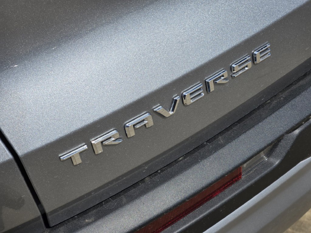 New 2026 Chevrolet Traverse LT w/ Sun and Wheel Package FWD image 8