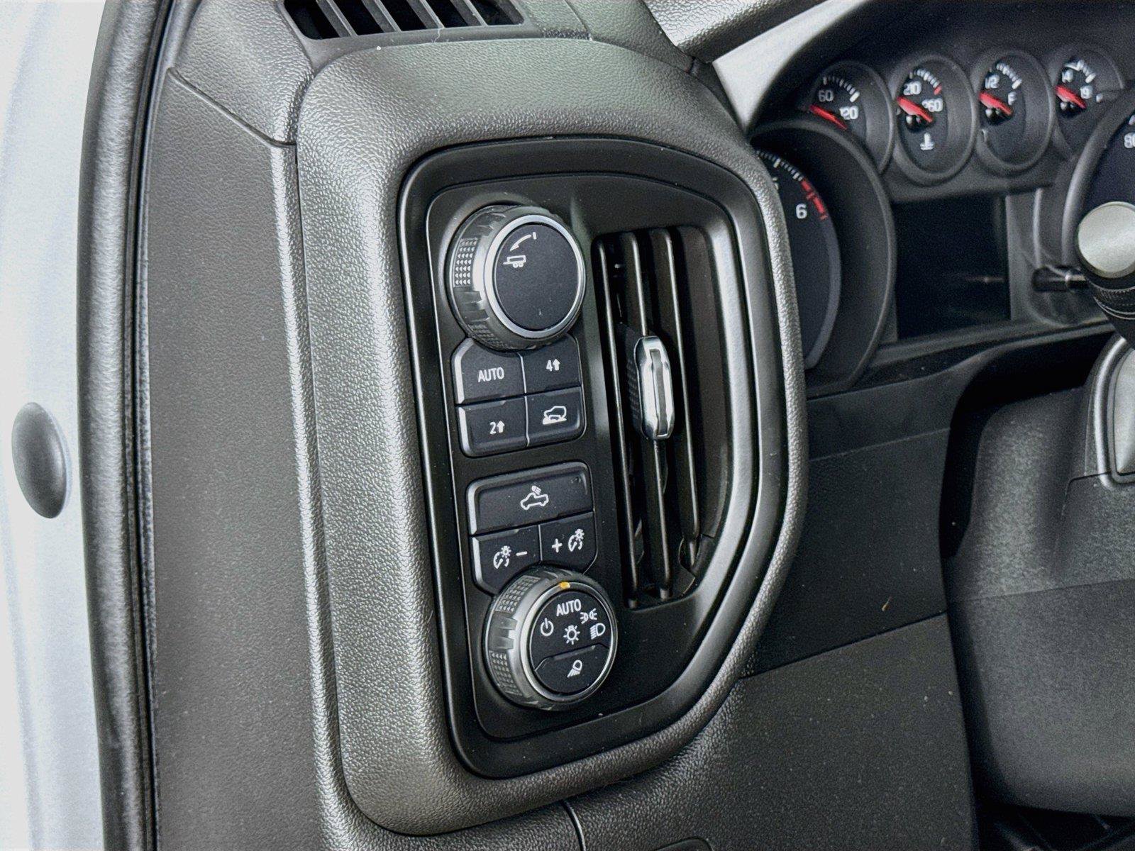 Used 2020 Chevrolet Silverado 1500 W/T w/ WT Convenience Package AWD/4WD image 15