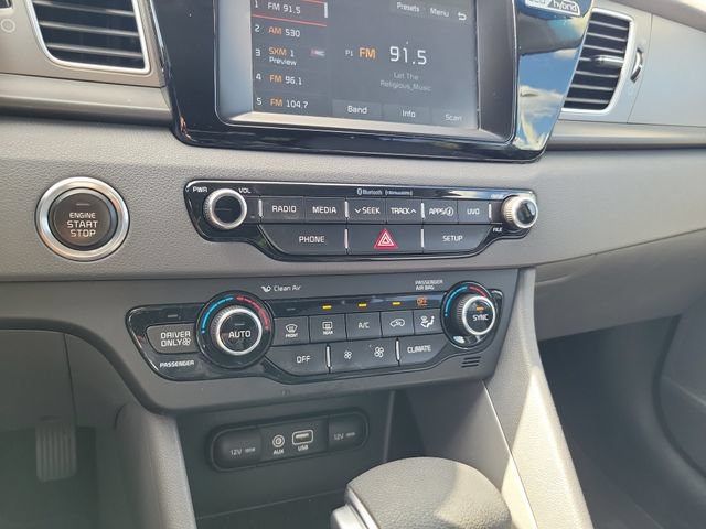 Used 2018 Kia Niro LX FWD image 21