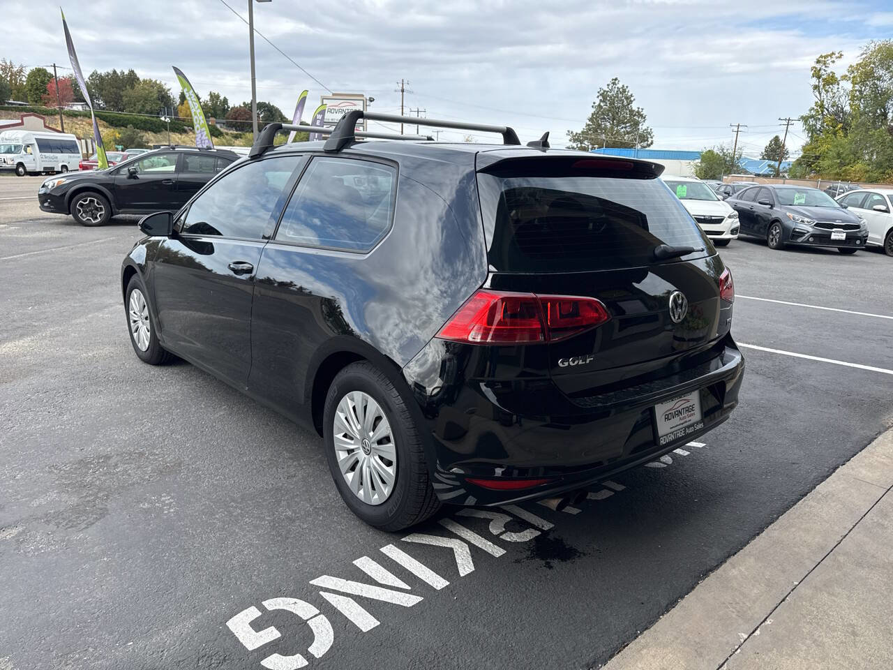 Used 2015 Volkswagen Golf Launch Edition image 5