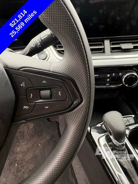 Used 2025 Chevrolet Trax LT image 15