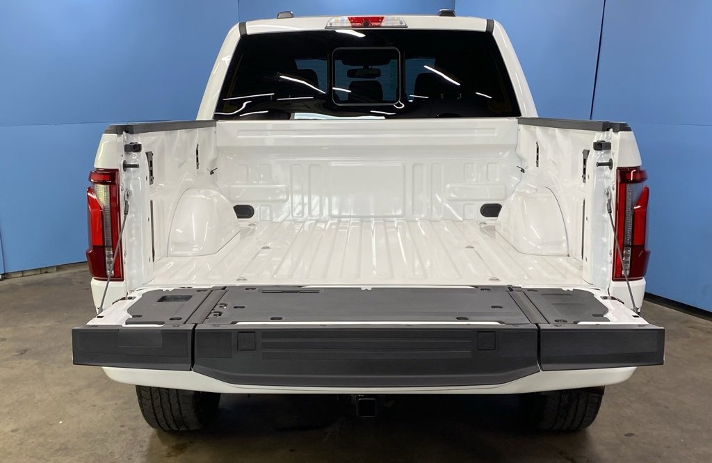 New 2025 Ford F150 Platinum w/ Equipment Group 702A High image 9