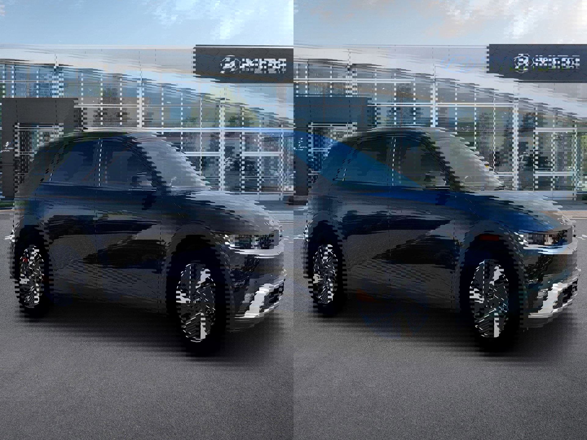 New 2025 Hyundai Ioniq 5 SE image 10