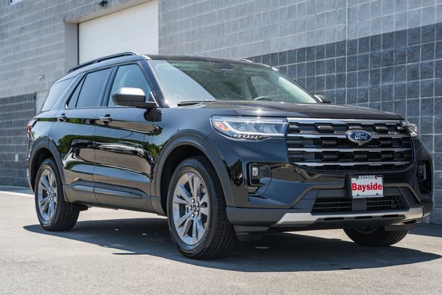 New 2026 Ford Explorer Active w/ Active Comfort Package AWD/4WD image 2