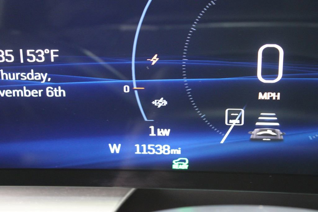 Used 2024 Cadillac Lyriq Luxury image 37