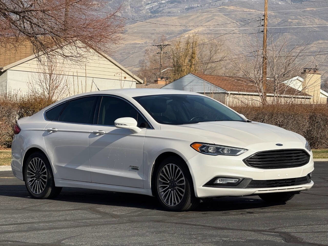Used 2018 Ford Fusion Energi Titanium image 2